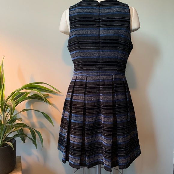 NWOT Forever 21 pleated velvet striped dress - Picture 2 of 6